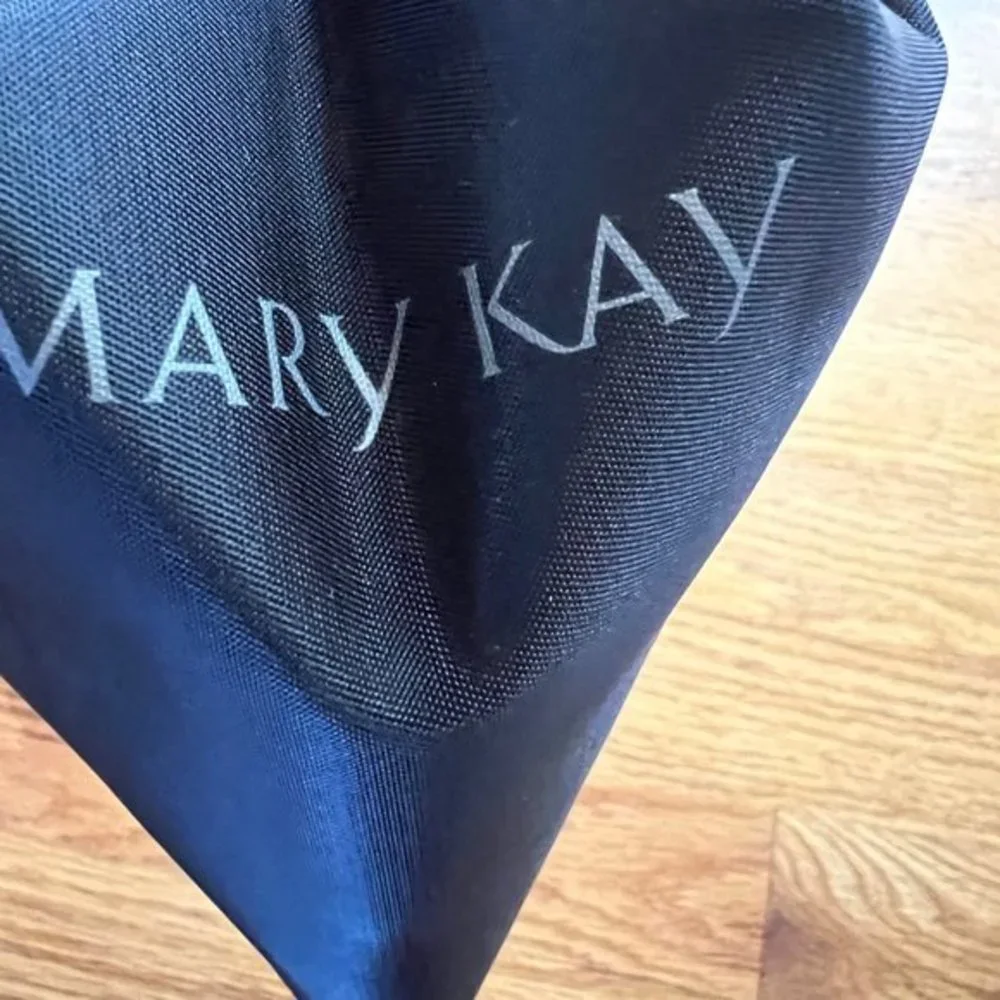 Mary Kay Expandable Zipper‎ Makeup Bag Womens Black Cosmetic Jewelry Travel NWOT